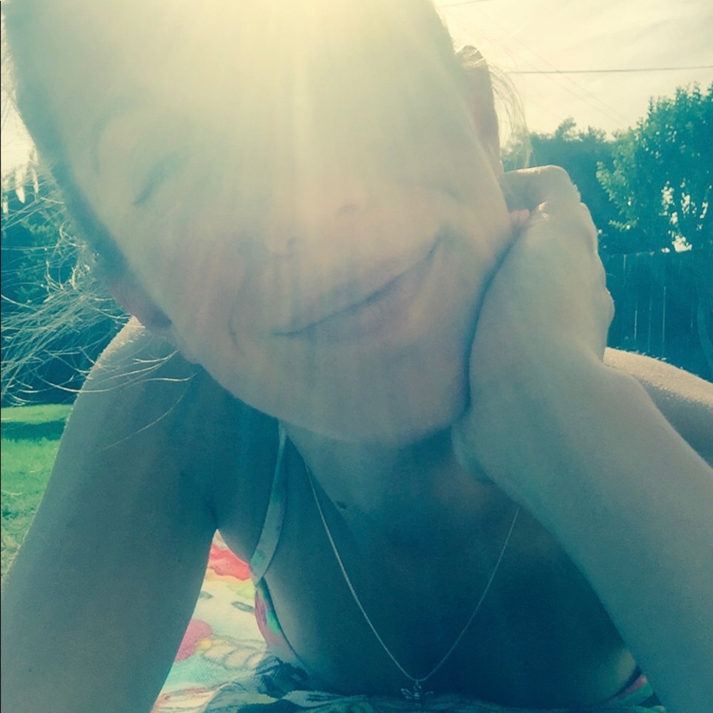 Meet your Posher, Lauren